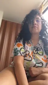 LondonHilton online show from April 10, 3:28 pm