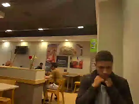 Snapshot of Doctorlove chatting on October 24, 8:05 pm Doctorlove online show from October 24, 8:05 pm