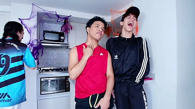 Snapshot of latin_naughty_boys chatting on October 19, 9:59 pm latin naughty boys online show from October 19, 9:59 pm