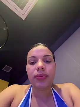 Snapshot of Anavalle chatting on April 29, 6:36 pm Anavalle online show from April 29, 6:36 pm