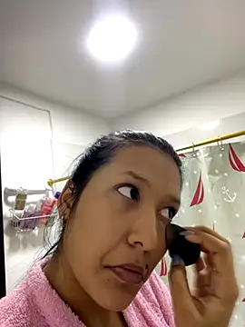 IsabellaJoness  online show from October 14, 10:27 am