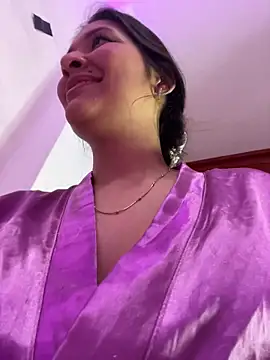 IsabellaJoness  online show from March 28, 9:03 pm