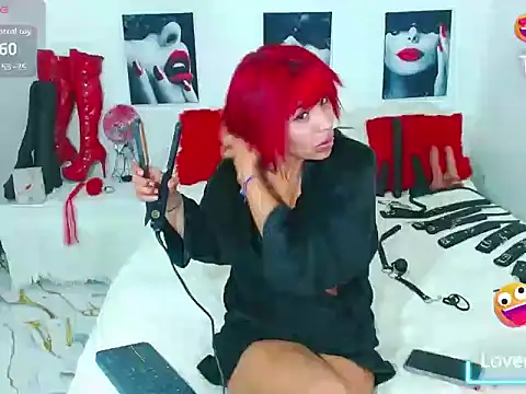 Snapshot of mylygrey chatting on July 19, 2:26 am mylygrey online show from July 19, 2:26 am
