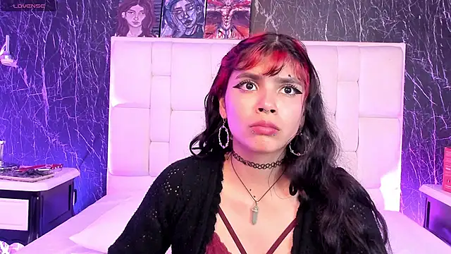 Raven Rox online show from October 18, 3:53 am