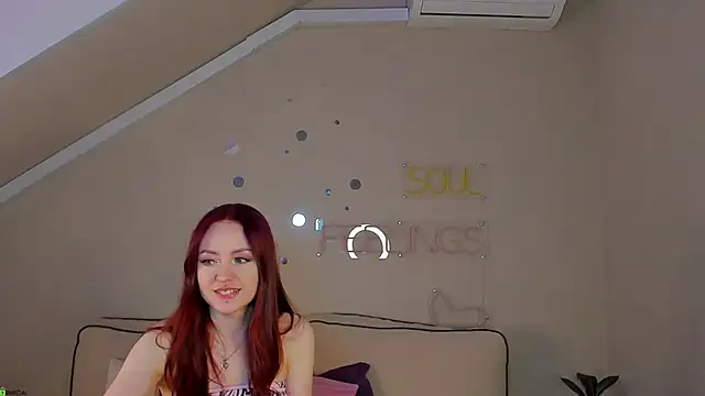 Snapshot of Berta_Kelly chatting on April 21, 1:42 am Berta Kelly online show from April 21, 1:42 am