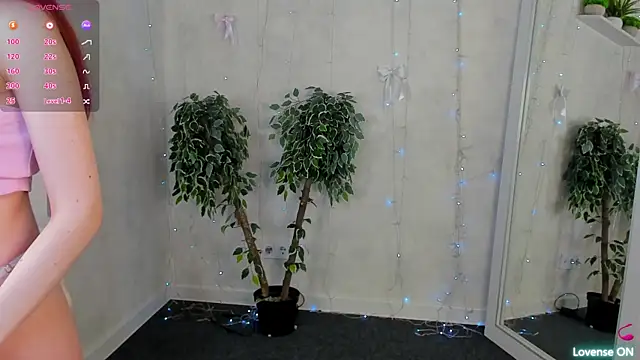 Snapshot of Berta_Kelly chatting on May 15, 10:50 pm Berta Kelly online show from May 15, 10:50 pm