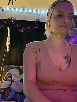 blondebarbiebae online show from July 11, 3:42 am
