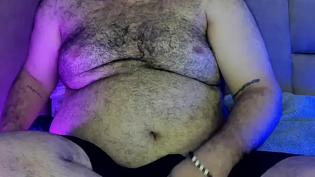 Snapshot of big_bearr chatting on May 11, 2:06 am big bearr online show from May 11, 2:06 am