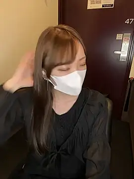 Snapshot of Moe_v_v chatting on October 3, 2:08 am Moe v v online show from October 3, 2:08 am