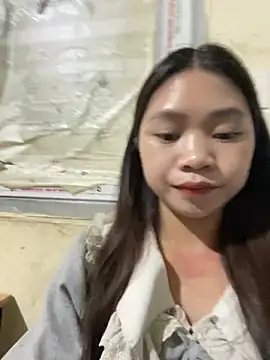 Snapshot of Mayy1 chatting on May 2, 2:05 am Mayy1 online show from May 2, 2:05 am