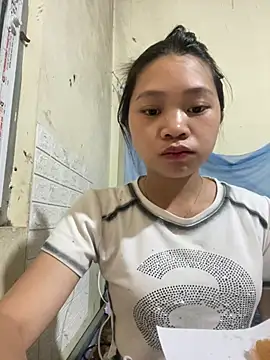 Snapshot of Mayy1 chatting on June 25, 2:11 am Mayy1 online show from June 25, 2:11 am