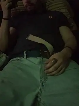 Snapshot of wwolfxxx chatting on October 4, 11:19 am wwolfxxx online show from October 4, 11:19 am