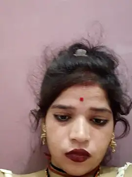 Snapshot of Mahek_love143 chatting on June 14, 4:03 am Mahek love143 online show from June 14, 4:03 am