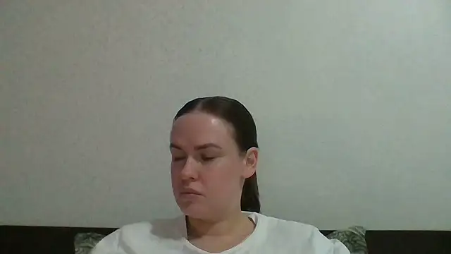 Snapshot of Veylonna chatting on November 7, 5:46 pm Veylonna online show from November 7, 5:46 pm