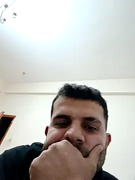 Snapshot of kadiirsekercii chatting on November 25, 8:31 pm kadiirsekercii online show from November 25, 8:31 pm