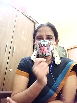 Snapshot of tamil_Boomika chatting on April 25, 5:21 pm tamil Boomika online show from April 25, 5:21 pm