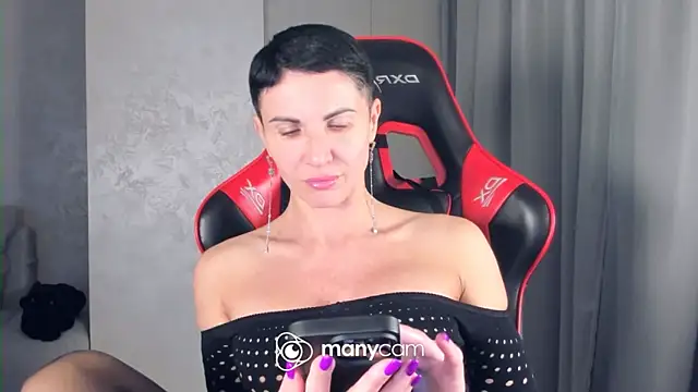 Snapshot of Angel_iam chatting on April 18, 7:58 pm Angel iam online show from April 18, 7:58 pm