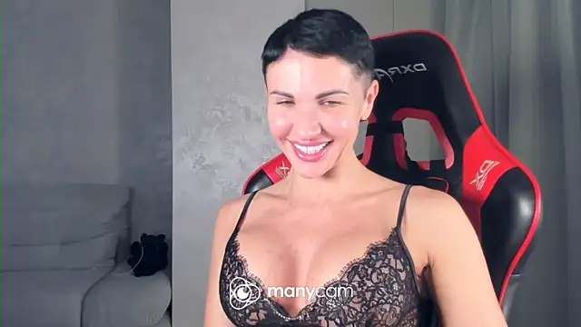 Snapshot of Angel_iam chatting on May 7, 5:51 pm Angel iam online show from May 7, 5:51 pm