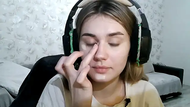 JerrieLoosle online show from September 29, 4:01 pm