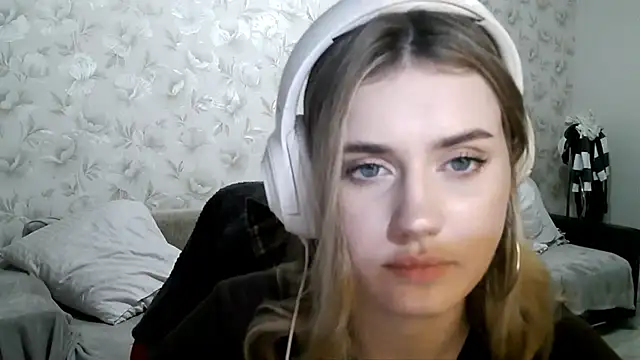JerrieLoosle online show from October 10, 4:28 pm