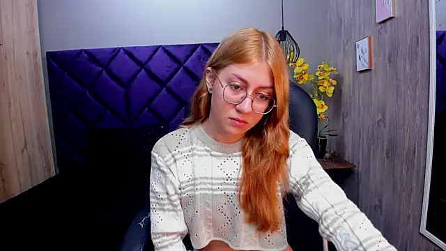ChloeCampbell03 online show from October 21, 12:50 pm