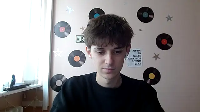 Snapshot of Hoot_Dude_ chatting on October 13, 12:49 pm Hoot Dude  online show from October 13, 12:49 pm