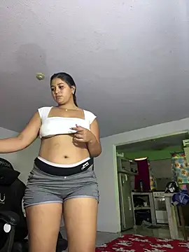 LUNA YOUNG  online show from April 21, 2:56 pm