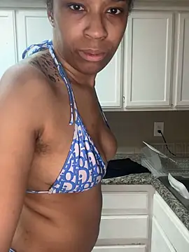 YeahhhitsBreezy online show from April 15, 1:12 am