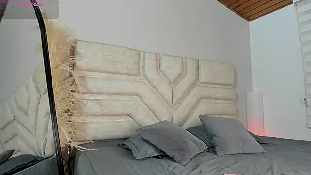 cherry bunnyx online show from February 8, 4:49 am