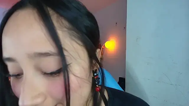 Snapshot of Hinata_21_ chatting on May 6, 9:31 pm Hinata 21 online show from May 6, 9:31 pm