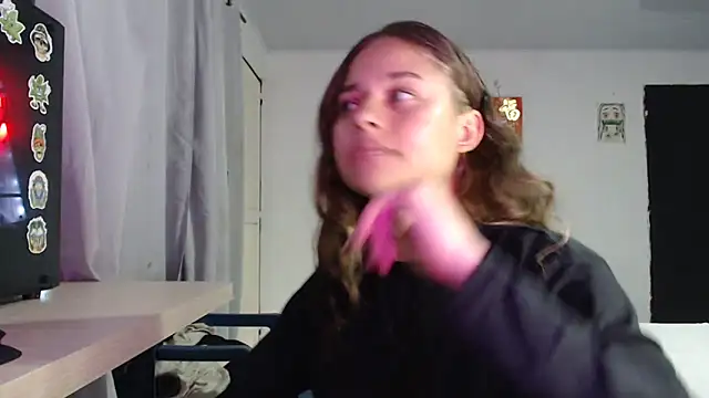 LittleCheerry69 online show from February 13, 7:43 pm