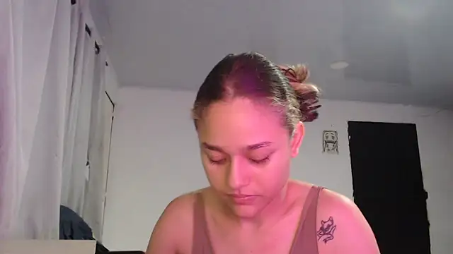 LittleCheerry69 online show from February 26, 4:28 pm