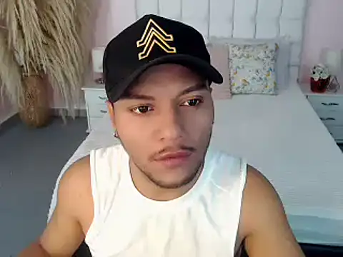 Max Rivers online show from October 14, 11:55 am