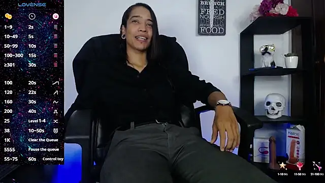 Snapshot of Amy_Hellxxx chatting on October 5, 12:03 pm Amy Hellxxx online show from October 5, 12:03 pm