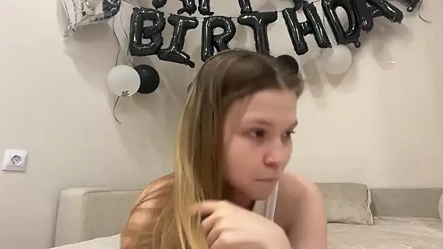 CandysRose online show from March 31, 9:15 pm