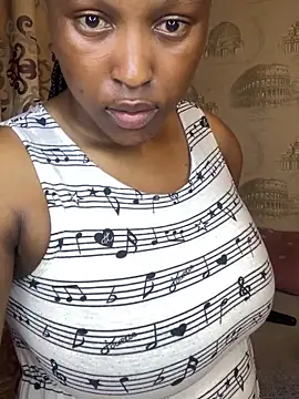 Bellabootie online show from March 31, 7:47 pm