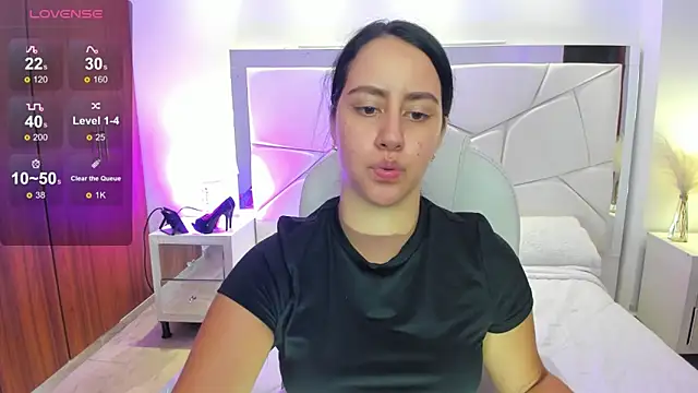 Natasha Kiim  online show from March 23, 3:10 am