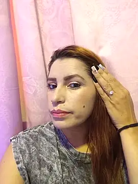 Snapshot of naty_hot4uu chatting on May 22, 11:05 am naty hot4uu online show from May 22, 11:05 am