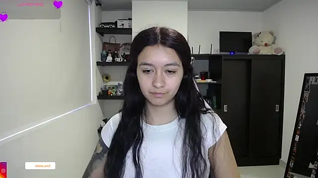 Snapshot of elaine_sun1 chatting on July 23, 10:40 pm elaine sun1 online show from July 23, 10:40 pm