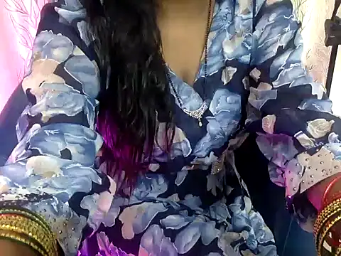 Snapshot of sweet-ananya23 chatting on September 29, 7:35 am sweet-ananya23 online show from September 29, 7:35 am