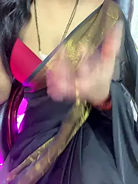 Snapshot of sweet-ananya23 chatting on October 23, 6:13 am sweet-ananya23 online show from October 23, 6:13 am