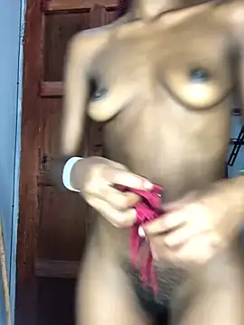 Snapshot of Caramel102004 chatting on March 20, 10:03 pm Caramel102004 online show from March 20, 10:03 pm