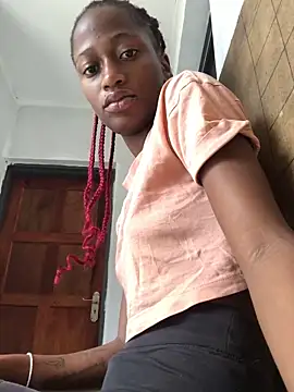 Snapshot of Caramel102004 chatting on March 26, 12:22 pm Caramel102004 online show from March 26, 12:22 pm