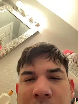 Snapshot of Moisesjrtapia chatting on November 21, 9:41 am Moisesjrtapia online show from November 21, 9:41 am