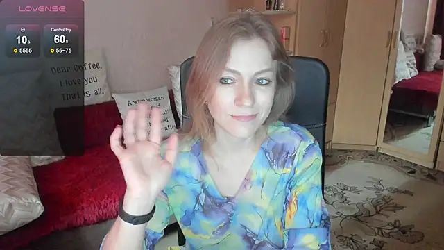 Snapshot of Tiffany_Bates chatting on July 11, 9:45 am Tiffany Bates online show from July 11, 9:45 am