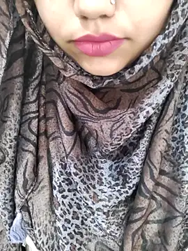 Snapshot of Miss_Rose__ chatting on May 16, 12:59 pm Miss Rose online show from May 16, 12:59 pm