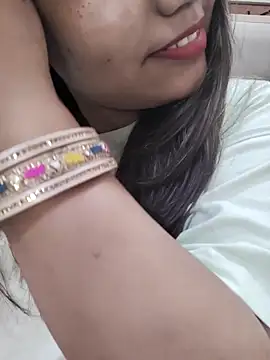 Snapshot of Miss_Rose__ chatting on May 28, 7:27 am Miss Rose online show from May 28, 7:27 am