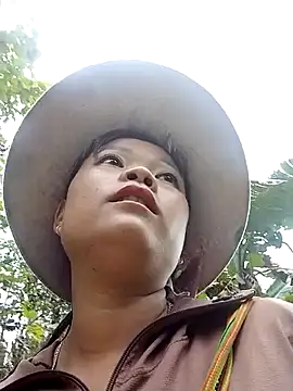 Samyy xx online show from December 18, 3:01 am