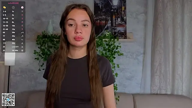 TashaCajune online show from October 15, 4:34 am