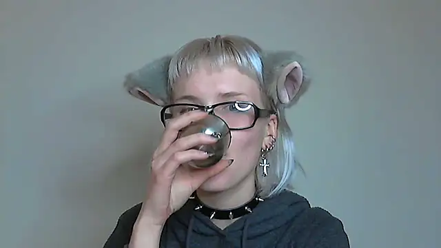 Paradoxy  online show from October 24, 8:38 pm